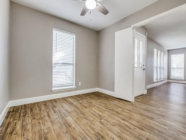 1419 Willow Run Dr — Photo 9