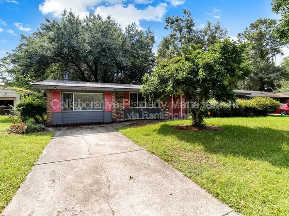 12444 Largo Dr, Savannah, GA 31419