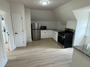 141 Oneida St APT 3, Pittsburgh, PA 15211