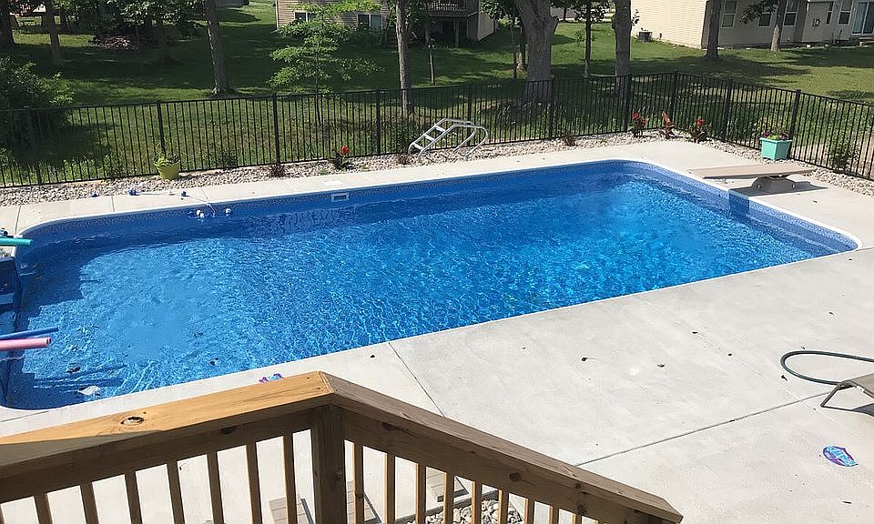 1st image of 11798 Hickoryrow Dr