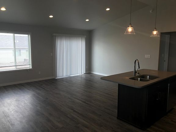 3rd image of 5265 10th St W