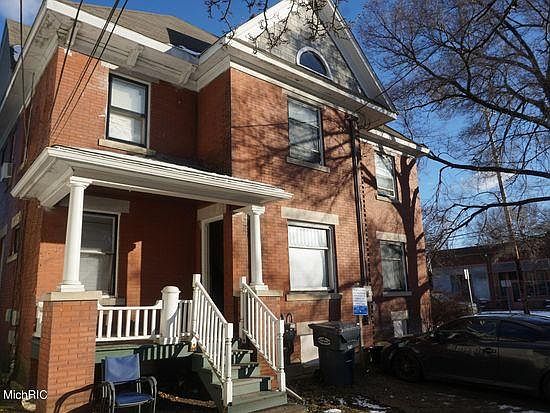 1st image of 838 W Cedar St APT 1
