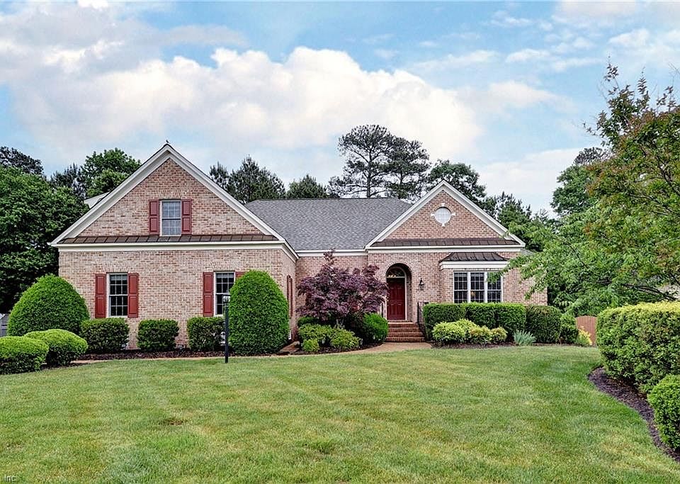 1st image of 4052 Ambassador Cir