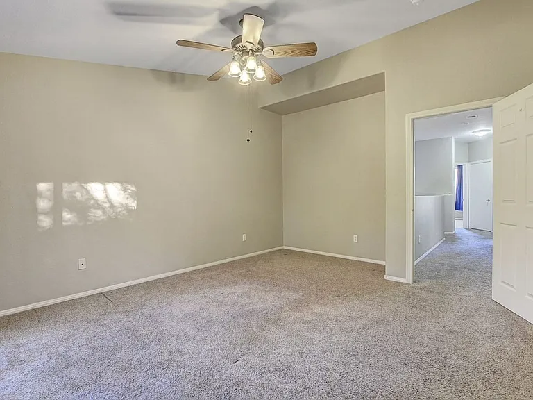 716 Peachy Canyon Cir #103 — Photo 25