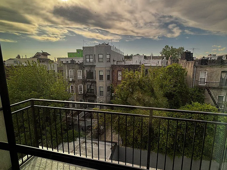 301 Covert St #4E — Photo 12