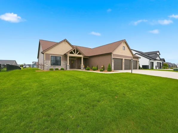 12297 Palmira Blvd, Fort Wayne, IN 46818
