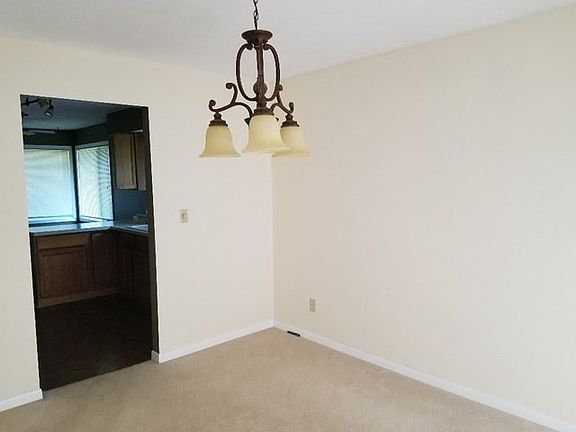4th image of 5562 Lambeth Ln