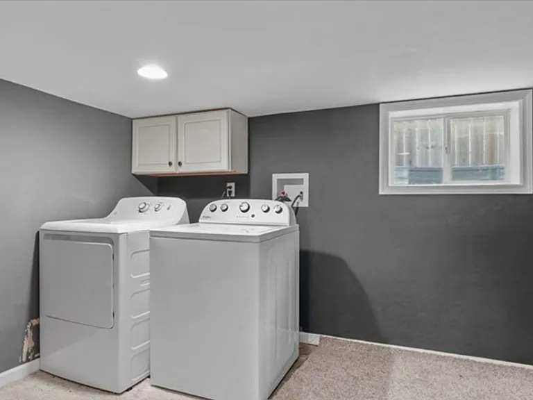 1408 S Madison St — Photo 26