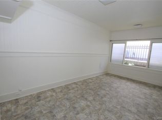 2680 E Manoa Rd APT A, Honolulu, HI 96822