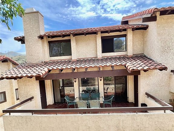 4th image of 35 Cabrillo Dr