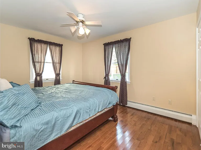 412 Norristown Rd — Photo 22