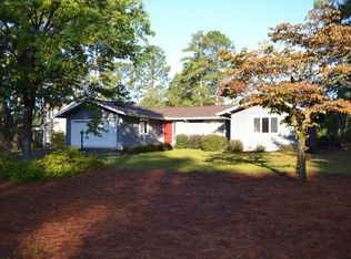 110 McLendon Ct, Southern Pines, NC 28387