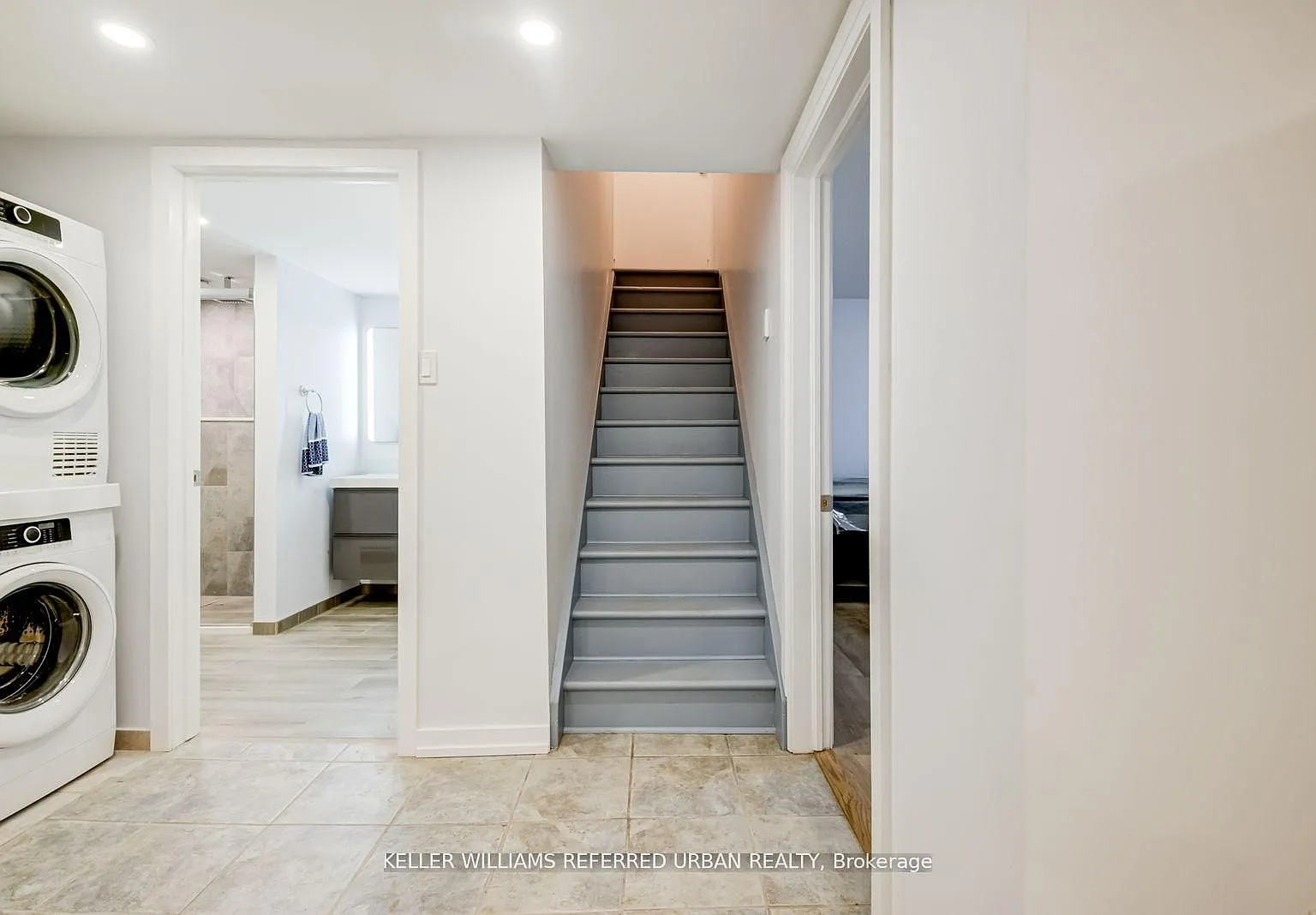 2 bed, $2,000 — Photo 4