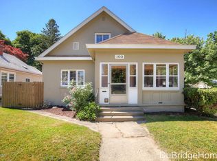 100 Elmwood St NE, Grand Rapids, MI