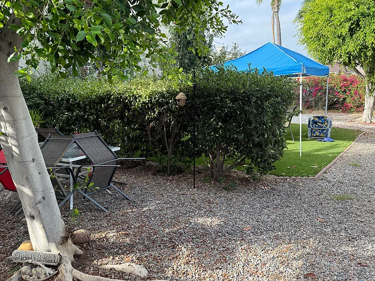 4039 Van Dyke Ave — Photo 3