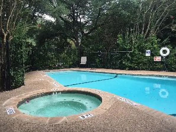802 S 1st St APT 121, Austin, TX 78704