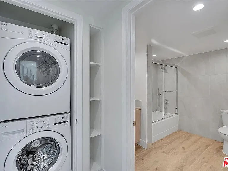 14419 Riverside Dr #306 — Photo 10