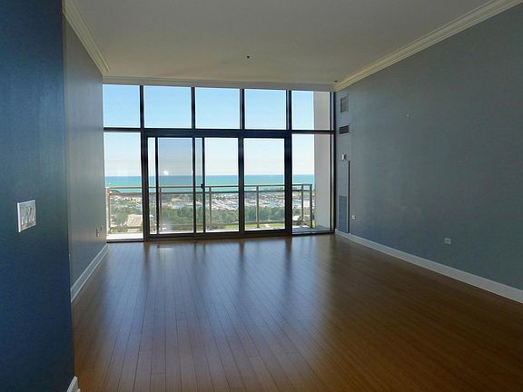 2nd image of 1335 S Prairie Ave Unit 2003