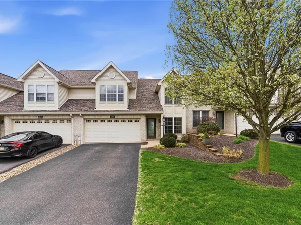 1251 Crest Dr, Oakdale, PA 15071