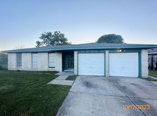 12210 Roandale Dr, Houston, TX 77048