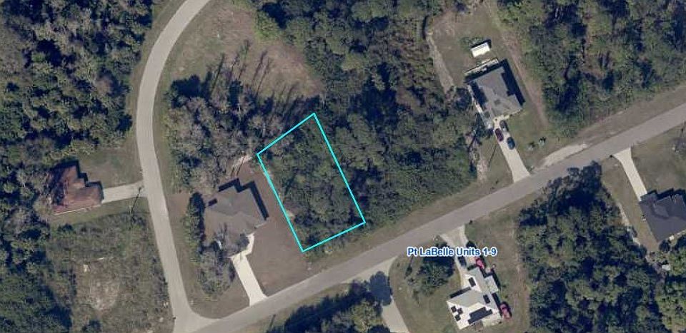 2nd image of 3044 S Beechwood Cir