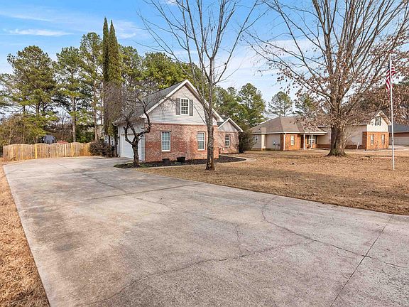 5th image of 105 Eagles Ridge Ct