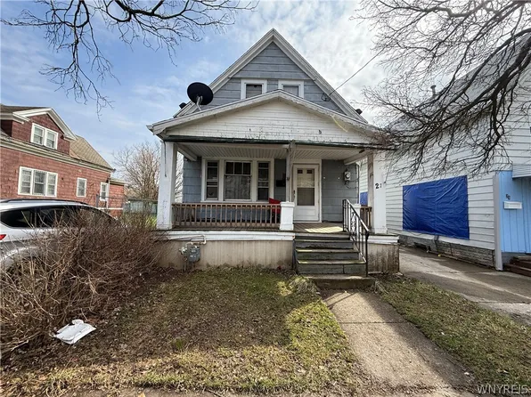 27 Lang Ave, Buffalo, NY 14215