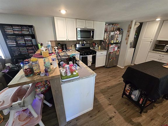5th image of 456 Valley View Dr