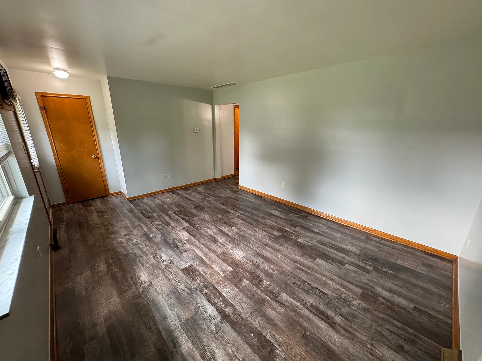 2 bed, 800 sqft, $1,200 — Photo 3