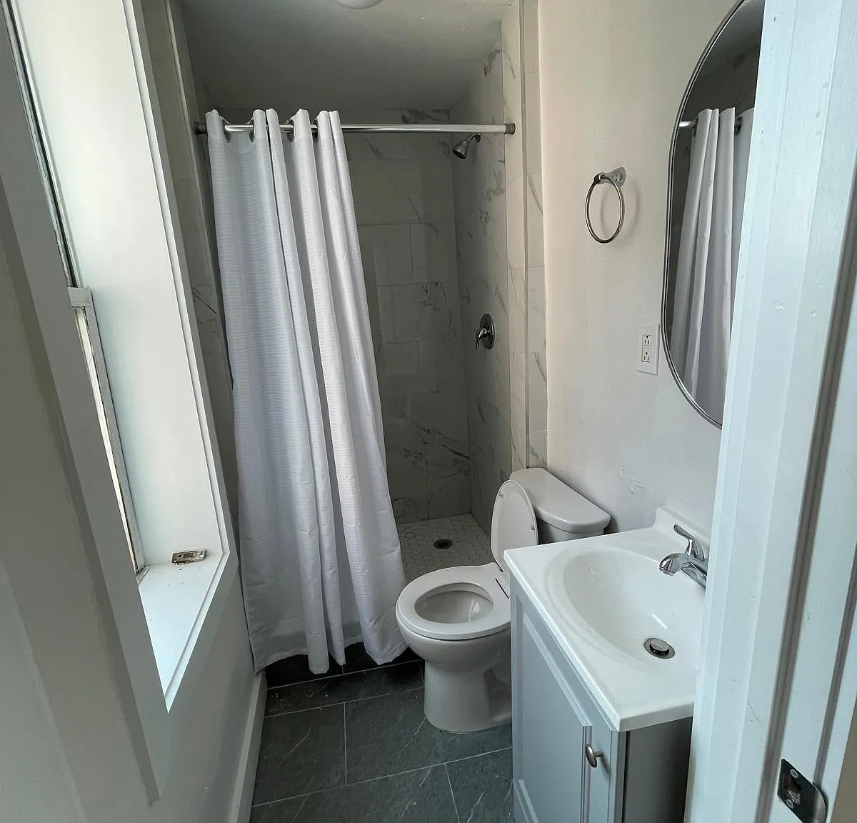 2 bed, 500 sqft, $1,950 — Photo 4