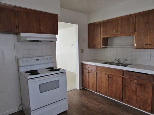 3rd image of 510 E Sequoia Ave #B