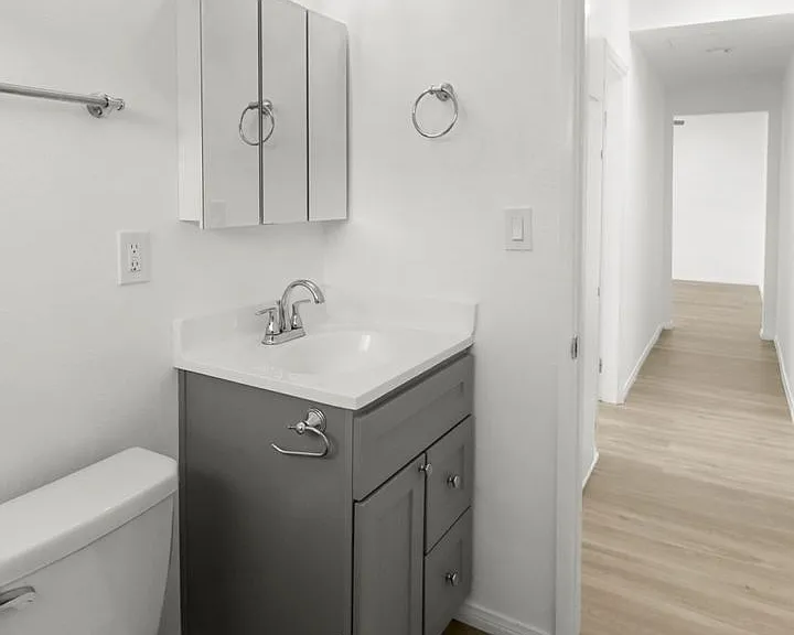 2701 Abbot Kinney Blvd — Photo 20