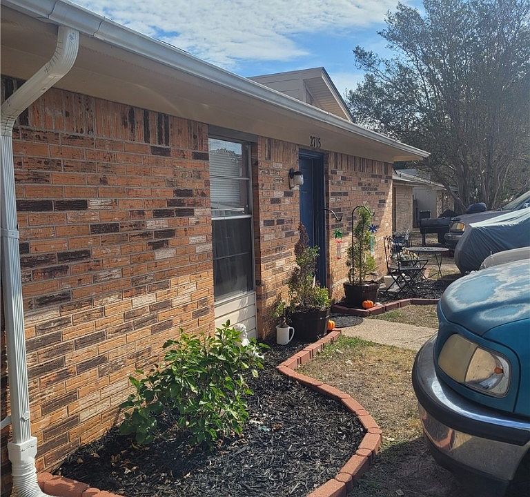 1st image of 2715 Sprucewood St #A&b
