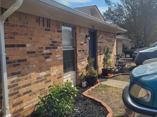 2715 Sprucewood St #A&b, Bryan, TX 77801