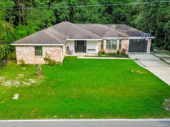 7359 Analii St, Diamondhead, MS 39525