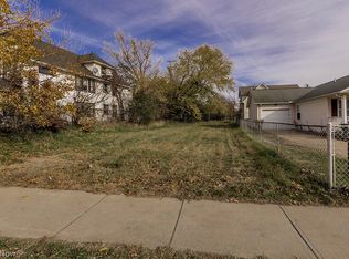 861 Lakeview Rd, Cleveland, OH 44108