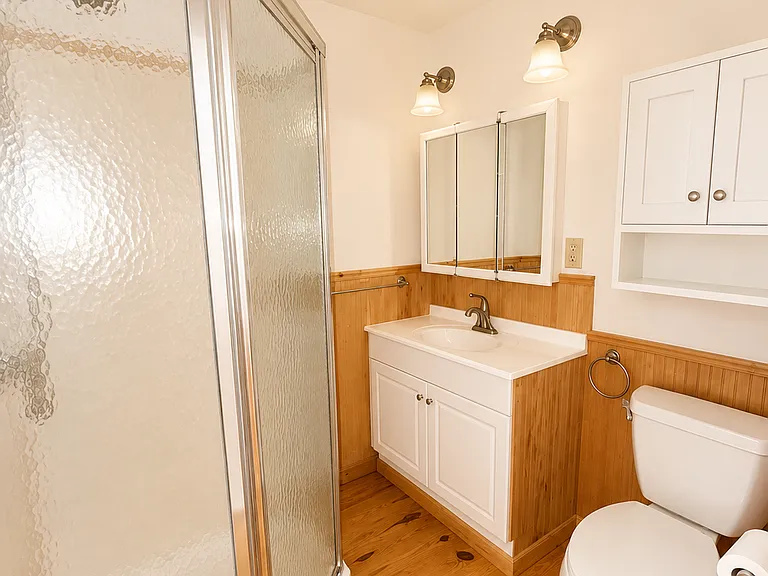 16 Livingston St #E — Photo 16