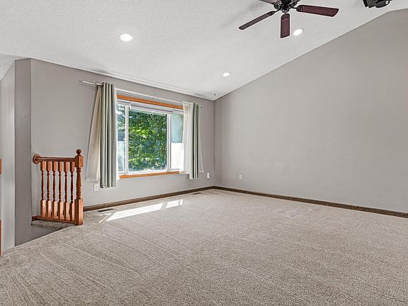 5th image of 12416 280th Ave NW