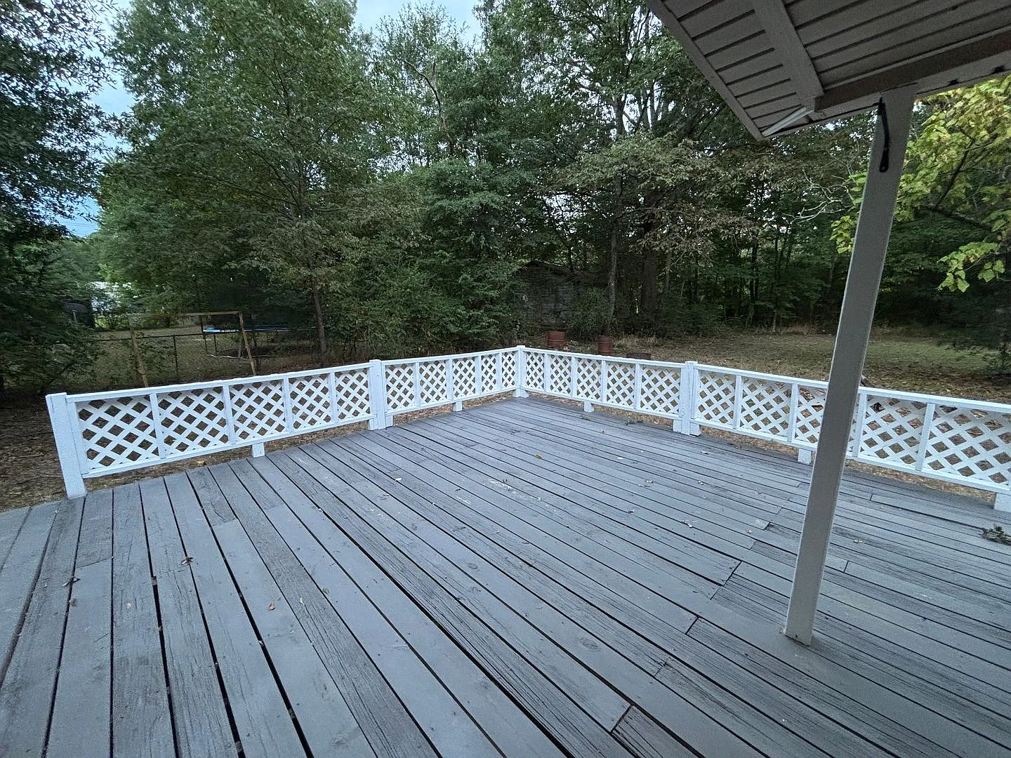 **Charming 2/1 Benton Home** — Photo 4