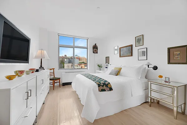 Sold by Compass | media 6