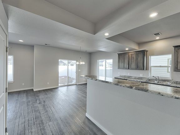 2nd image of 4117 Plateau Ct