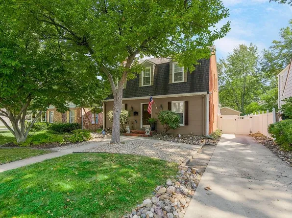7507 Walnut St, Kansas City, MO 64114