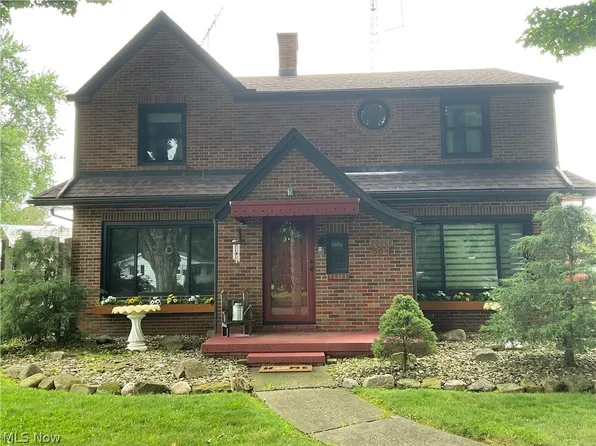 504 2nd Ave SE, Beach City, OH 44608