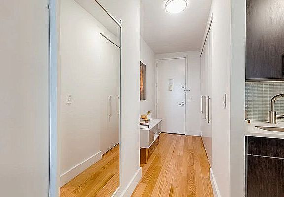 3rd image of 56 Pine St #21C
