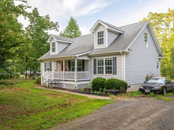 228 East St, Gordonsville, VA 22942