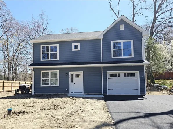 30 Oliver St, Glocester, RI 02814