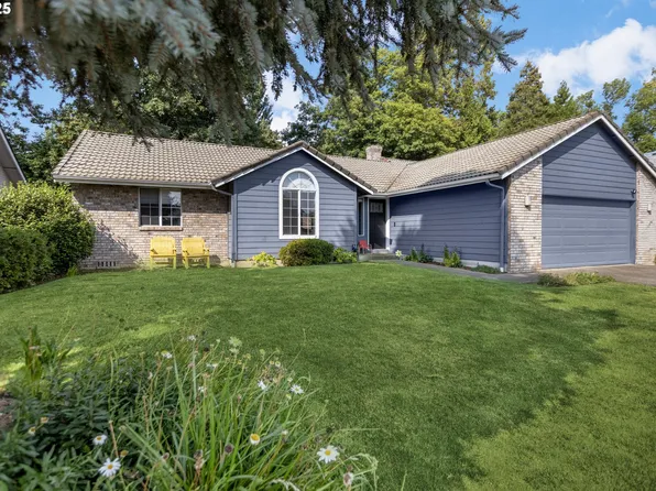 1485 Luella St, Eugene, OR 97401