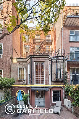 Sold by Leslie J. Garfield | media 9