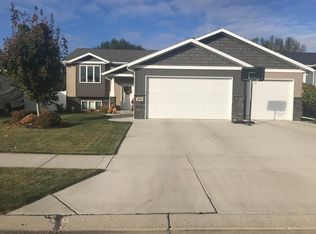 106 Marietta Dr, Bismarck, ND 58504
