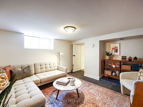 5th image of 16 Hallam St #Basement